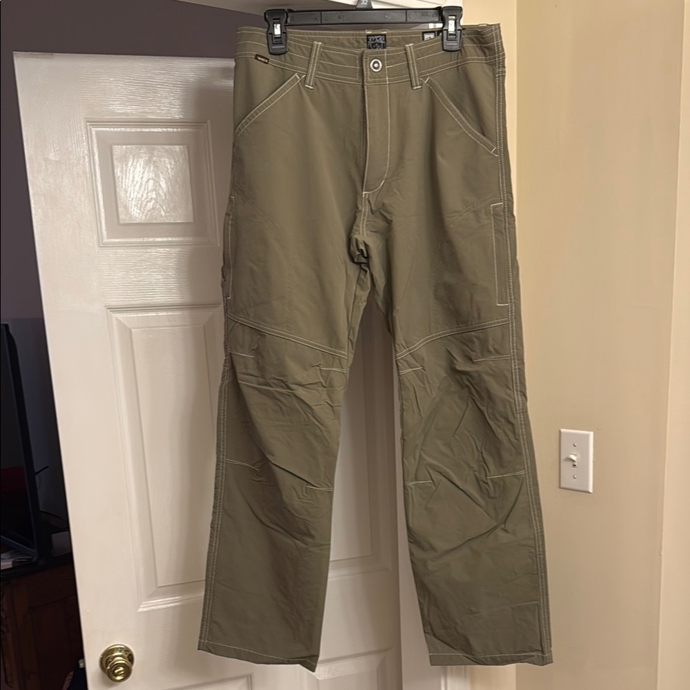 Men's 32x32 Kuhl Khaki Pants